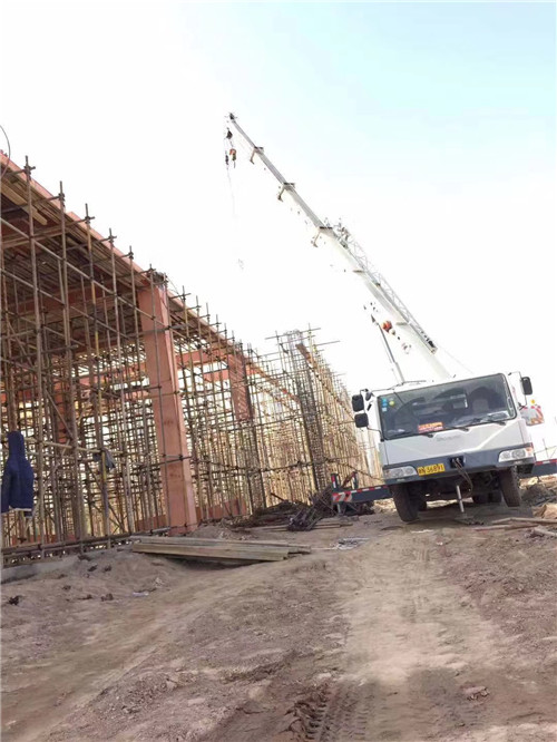 石城县吊车作业的安全注意事项有哪些？