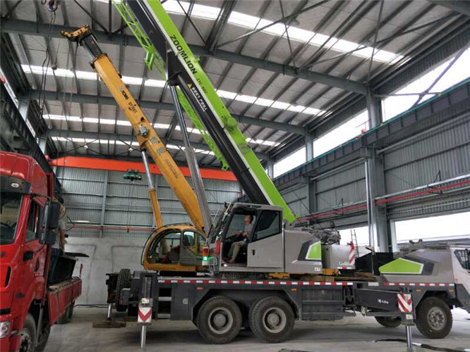 石城县高空车出租需要注意哪些安全事项？